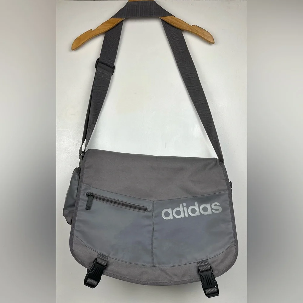 Adidas Laptop Messenger Bag Gray Shoulder Strap Padded Briefcase 329761 JDE002